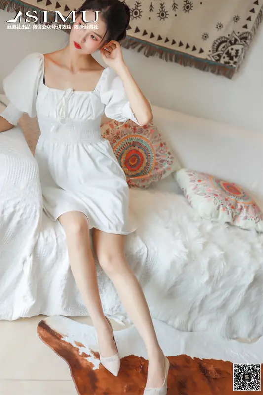 SM248 天天一元 新模《春丝满园关不住》 - 丝慕写真